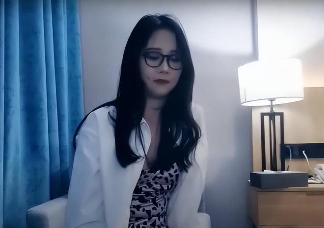 为何能成为人气之王？尊龙凯时链接眼镜妹(图1)