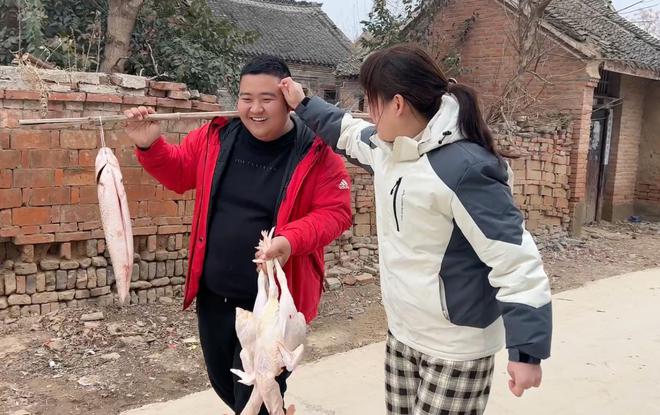 人亡！这句话什么意思？有啥讲究和说法吗尊龙AG人生就是博俗话说：女婿上床家败(图1)