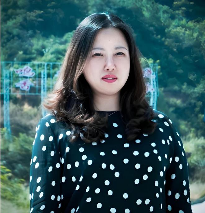 女子养鸡有妙招靠鸡蛋和鸡粪年入上亿元尊龙凯时app平台2019年湖南一(图1)
